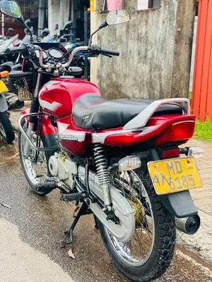 Bajaj CT100 2005