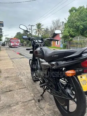 Bajaj Platina 100 2014