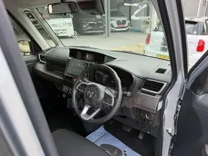 Toyota Roomy G Grade 2023