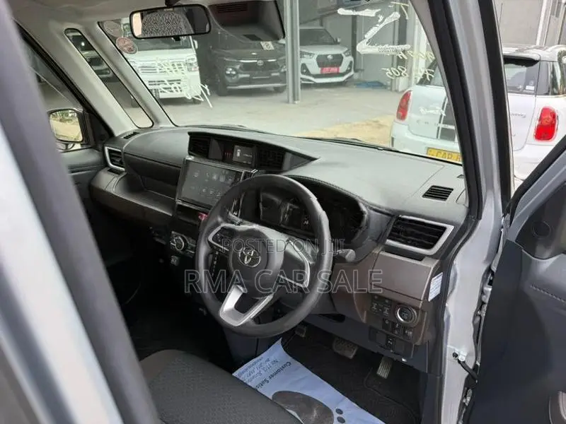 Toyota Roomy G Grade 2023