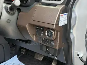 Toyota Roomy G Grade 2023