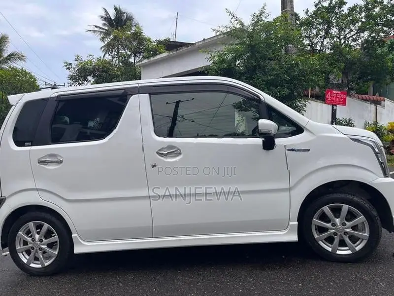 Suzuki Wagon R Stingray 2018
