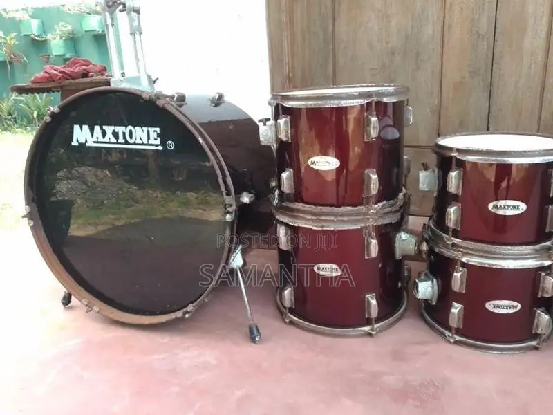 Acoustic Drum Set