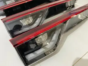 Honda Vezel Dicky Garnish Light