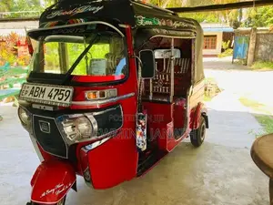 Bajaj RE 2016
