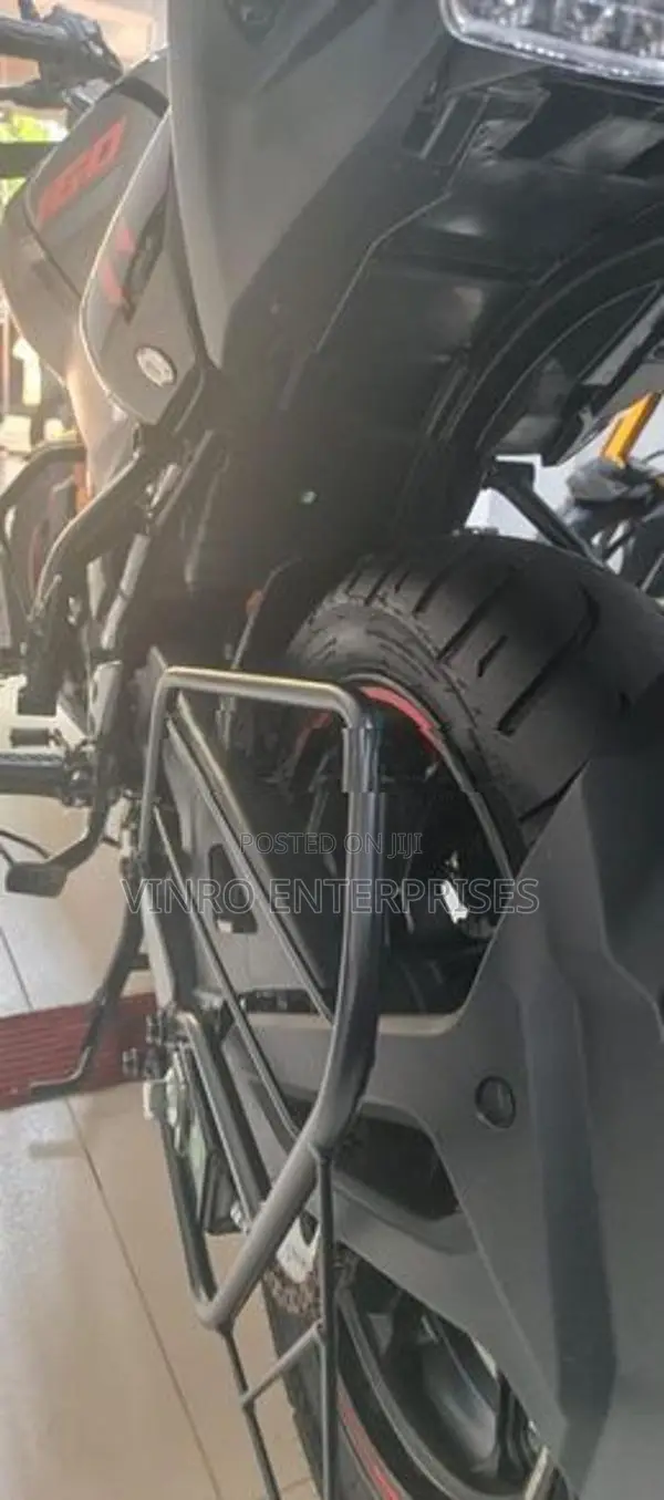 Hero Hunk 160R 2026