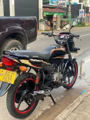 Bajaj Platina 2016