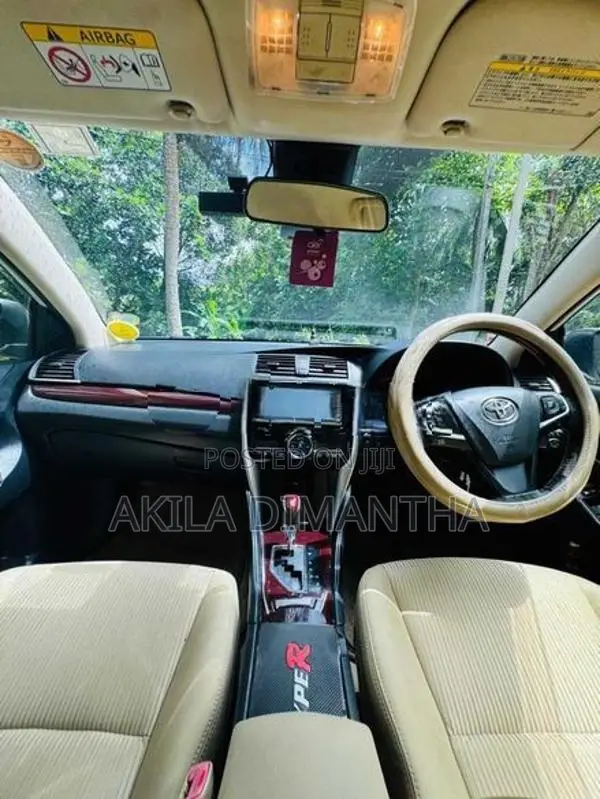 Toyota Premio G Superior 2016