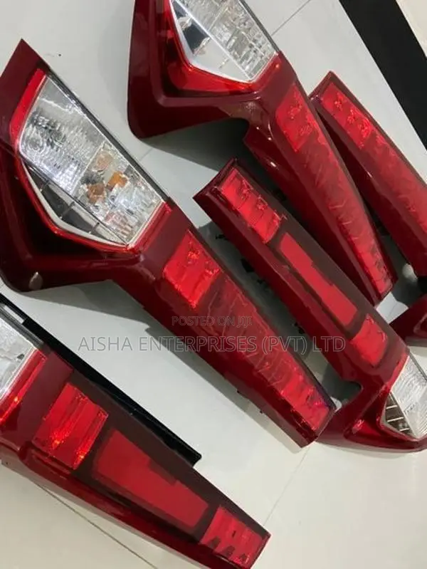 Toyota Roomy Tank Tail Light