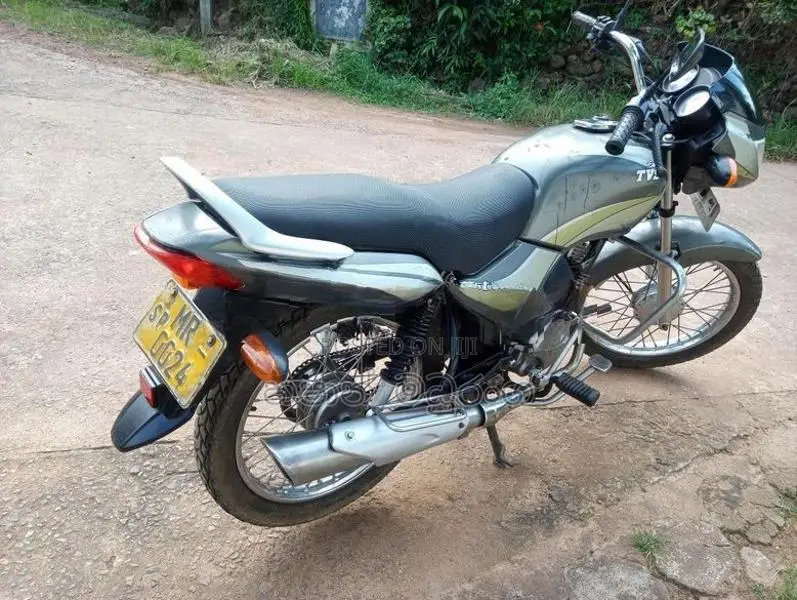 TVS Star City Plus 2006