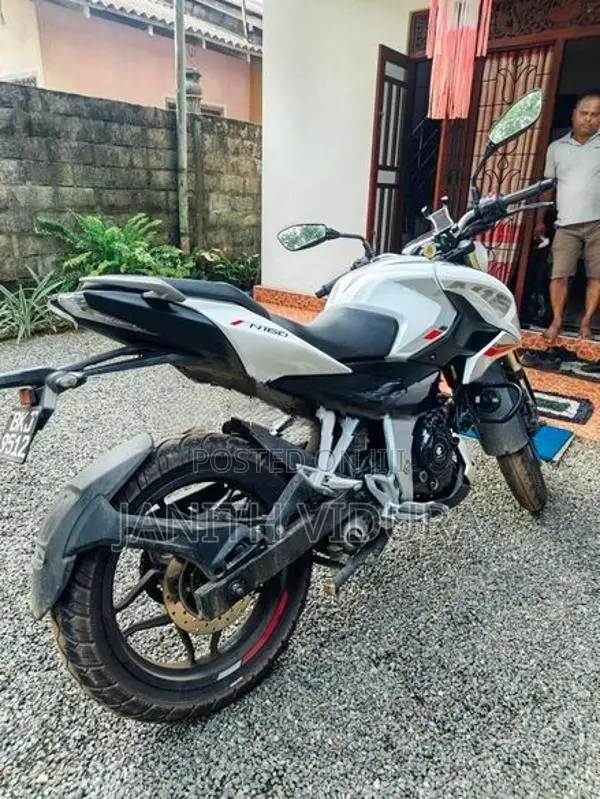 Bajaj Pulsar N160 Premium 2025