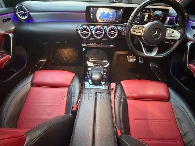 Mercedes Benz A200 AMG FULL SPEC 2018