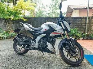 Bajaj Pulsar N160 Premium 2025