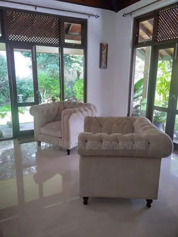 Chesterfield Sofa Set