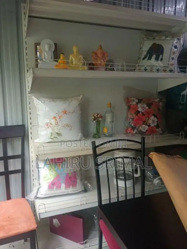 Saniro Metal Rack