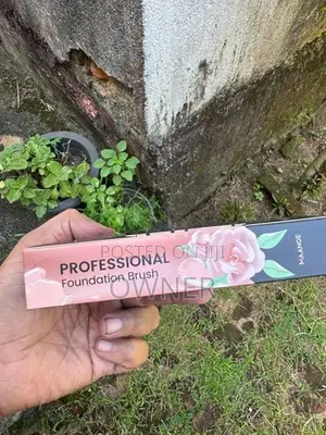 Foundation Brush