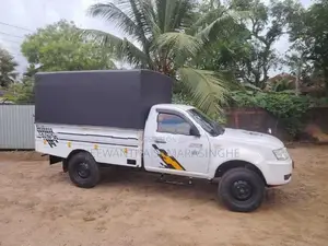 Tata Xenon 2015