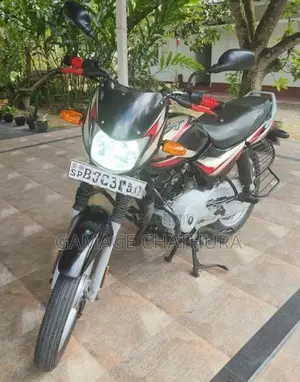 Bajaj CT100 2022