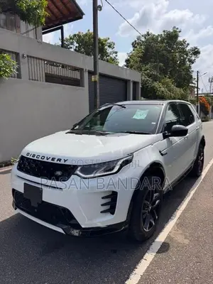Land Rover Discovery Sport 2024