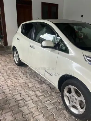 Nissan Leaf 2012