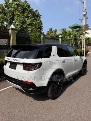 Land Rover Discovery Sport 2024