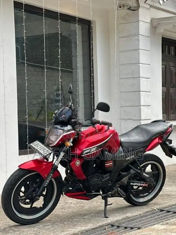 Yamaha FZ 2014