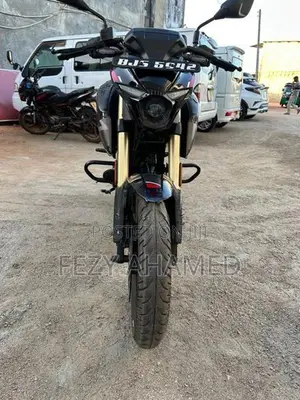 Bajaj Pulsar N160 Premium 2025