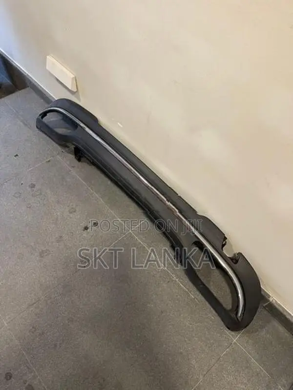 Genuine Mercedes E Class E300 BLUETEC HYB AMG Bumper Diffuser 212 2015