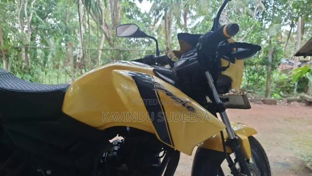 TVS Apache 2015