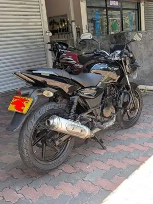 Bajaj Pulsar 200 2009
