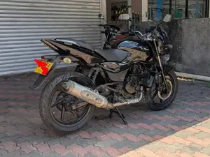 Bajaj Pulsar 200 2009