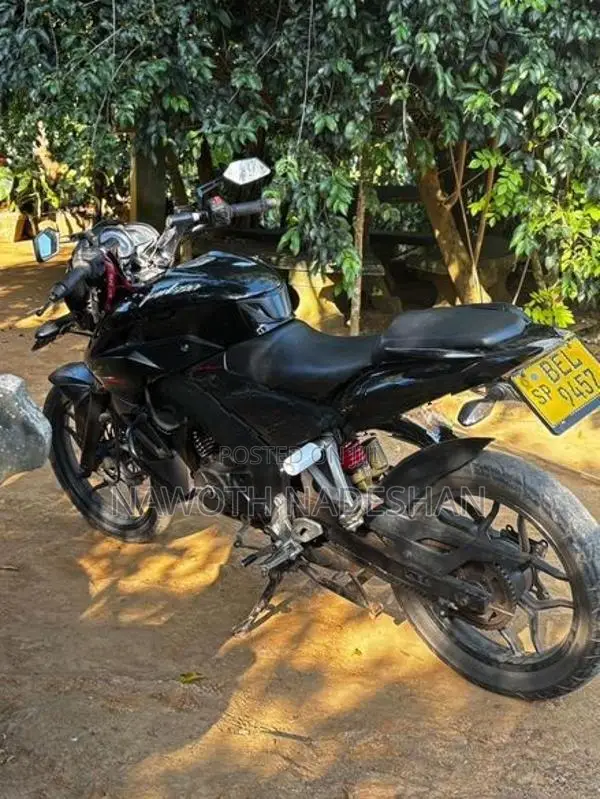 Bajaj Pulsar NS160 2016