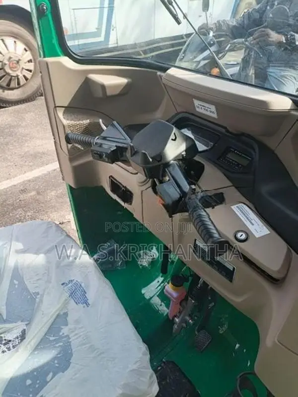 Bajaj RE Three Wheeler 2026