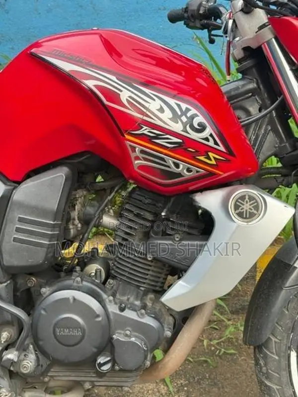 Yamaha FZ S 2014