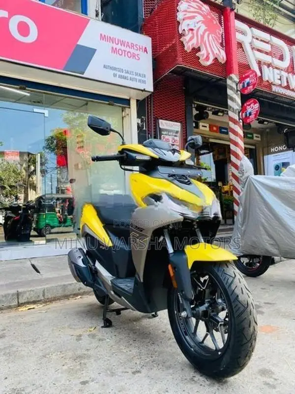 Hero XOOM 125R 2026