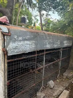 வாகன கூடாரம்