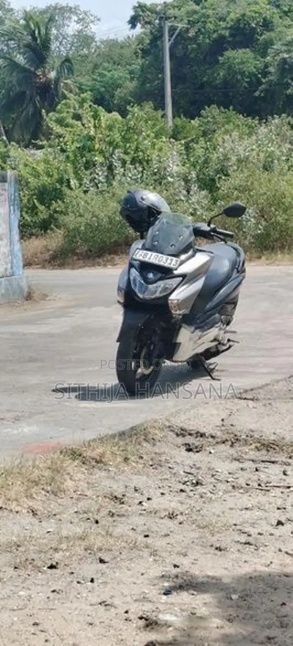 Suzuki Burgman 2019