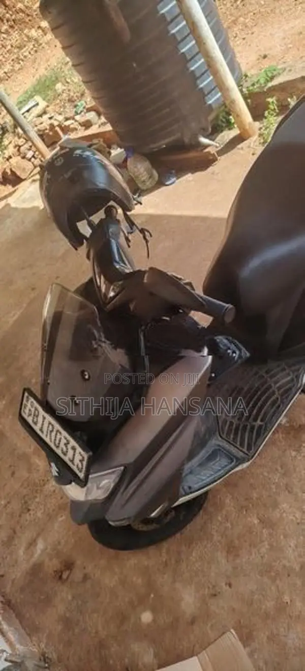 Suzuki Burgman 2019