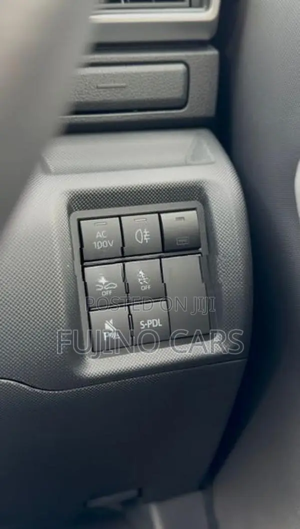 Daihatsu Rocky 2025