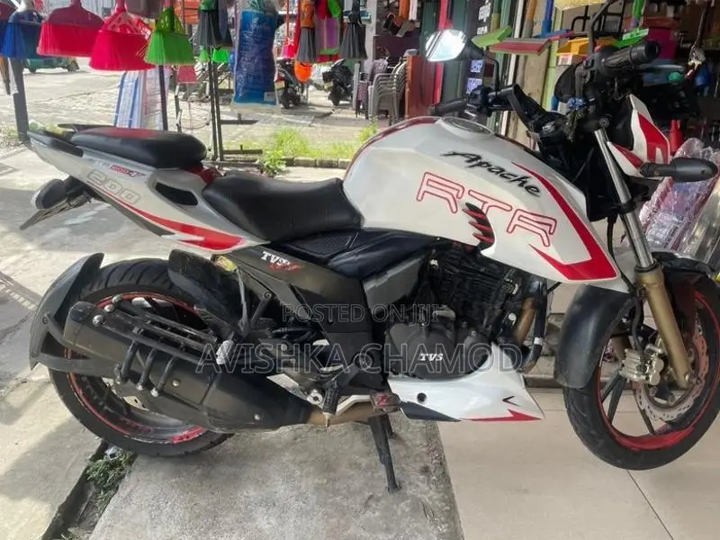 TVS Apache RTR 200 4v 2018