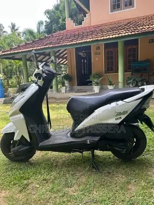 Honda Dio SCV110 2014
