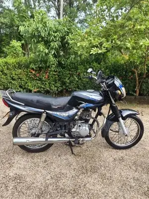 Bajaj CT100 2012