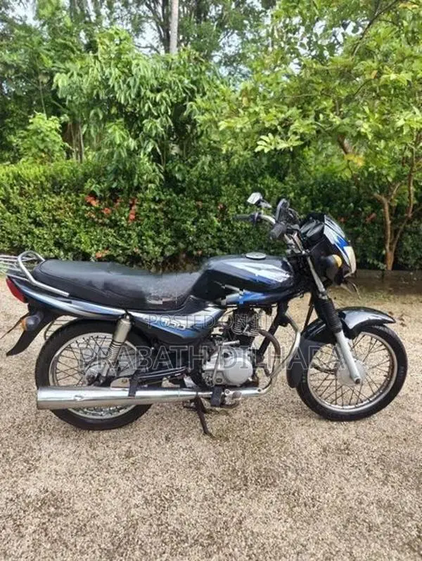Bajaj CT100 2012