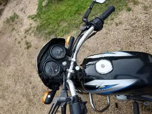 Bajaj CT100 2012
