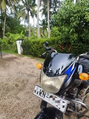 Bajaj CT100 2012