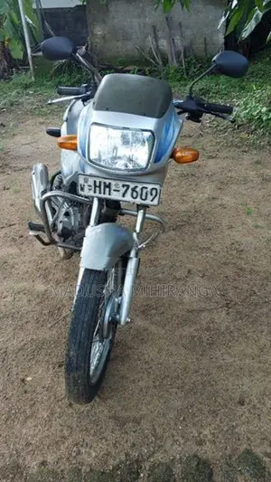 TVS Victor 2003