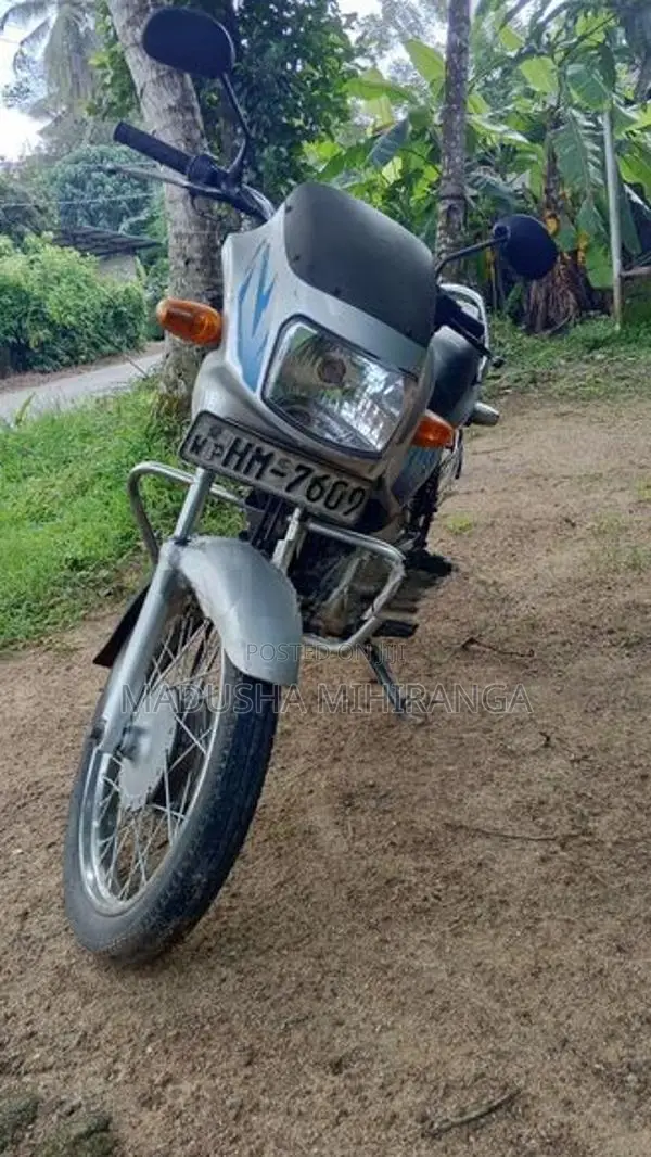TVS Victor 2003