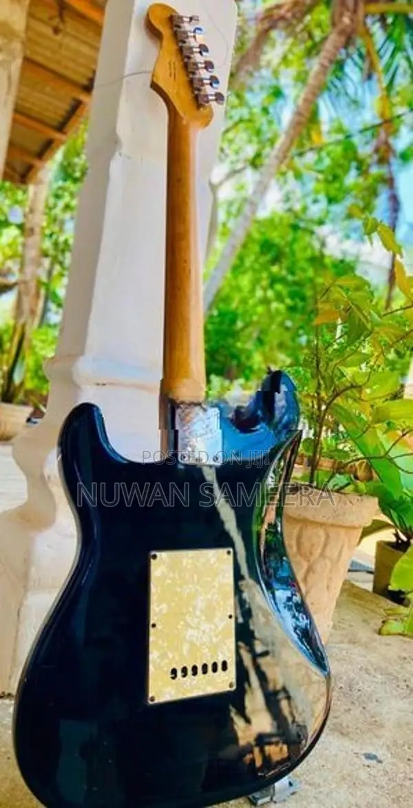 Fender Squier Lead guitar