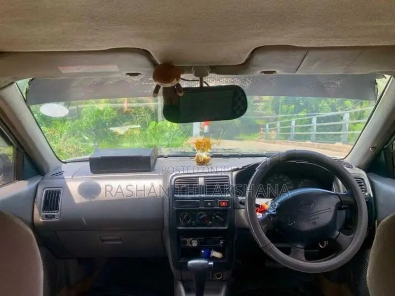Nissan Pulsar CJ1 1997