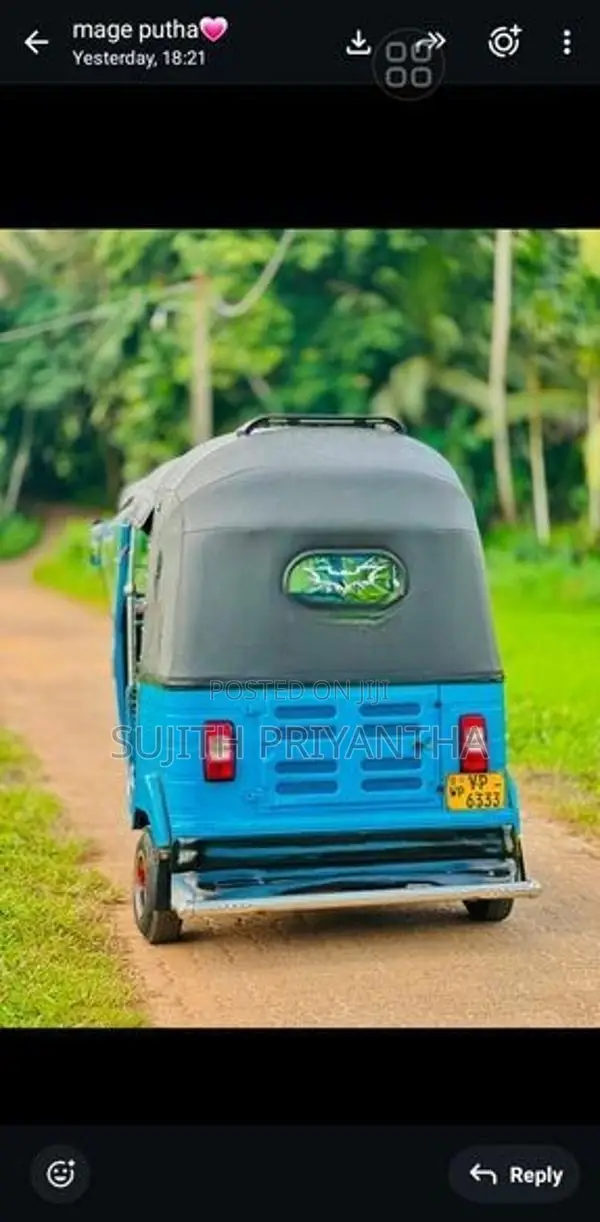 Bajaj RE 2011